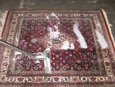 نقش قالیشویی در ایجاد خسارت ‌های احتمالی فرش