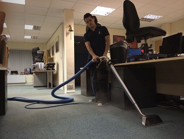 نکات مهم درباره شستشوی موکت اداری