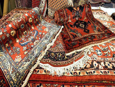 راهکارهایی برای شستشو و نگهداری از فرش های ابریشمی